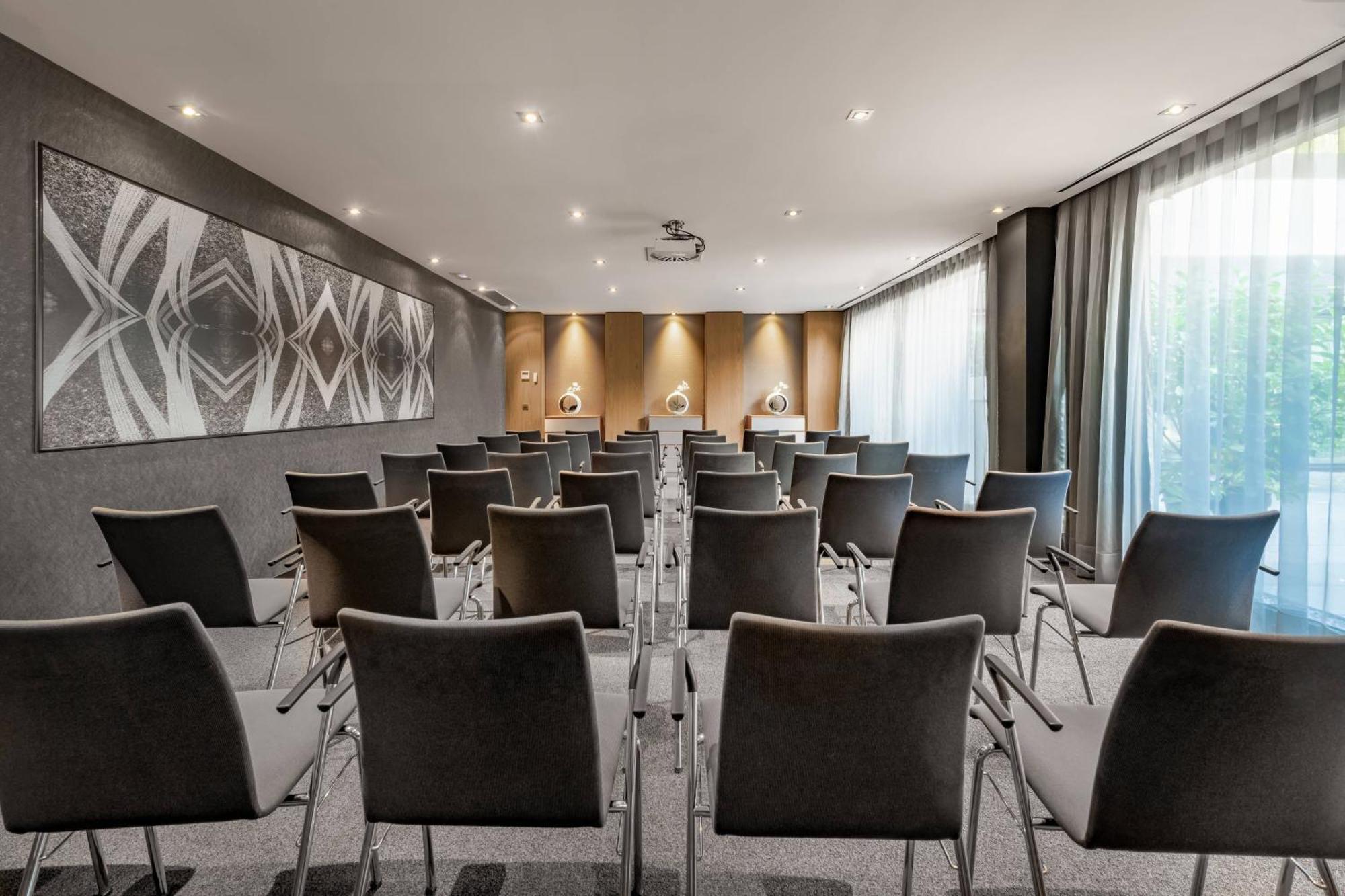 Ac Atocha By Marriott Hotel Madri